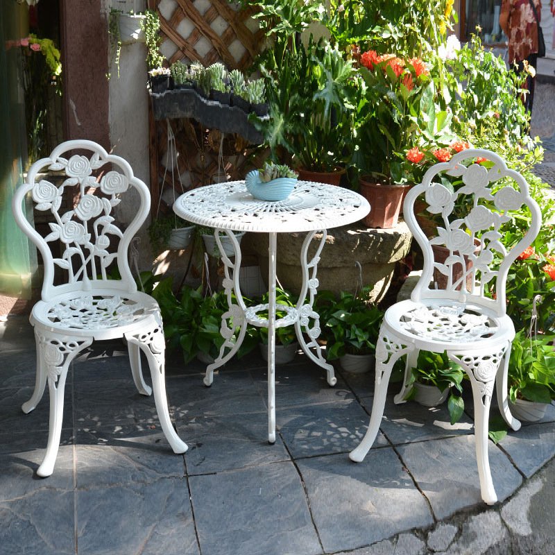 Bàn ghế cafe sắt uốn tại Hà Nội